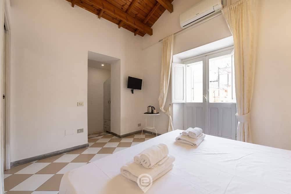 Estay - The Corner House Cagliari Room 4 in Villanova (Sardinia), Cagliari