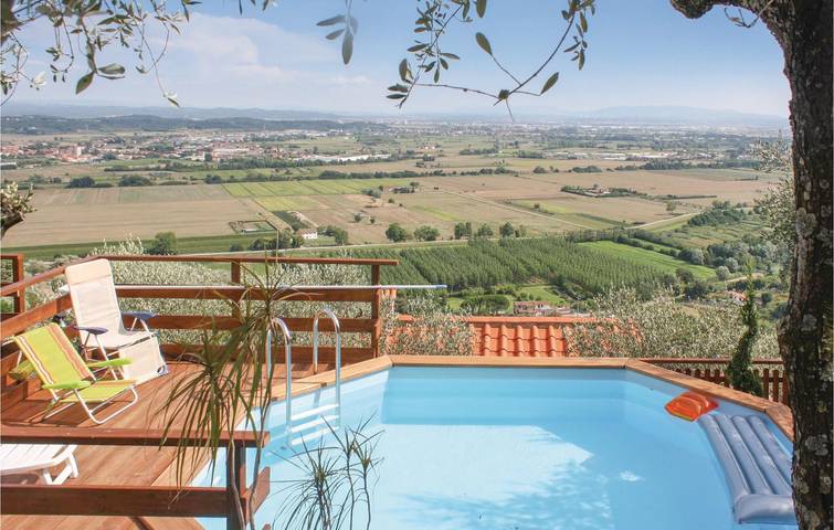 Appartamento a bordo piscina a Buti - Parcheggio, cucina, caminetto! in Buti, Pisa e dintorni