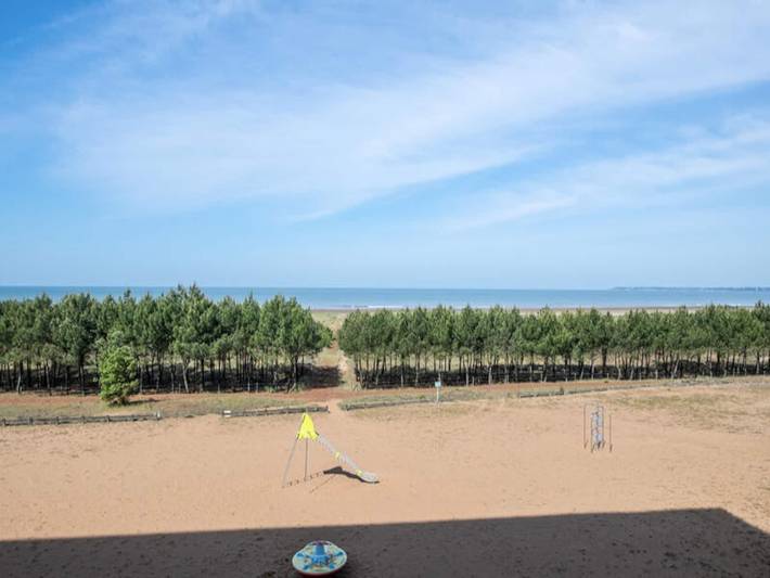 Gîte pour 6 personnes, avec balcon, adapté aux familles dans Plage de l'Ermitage