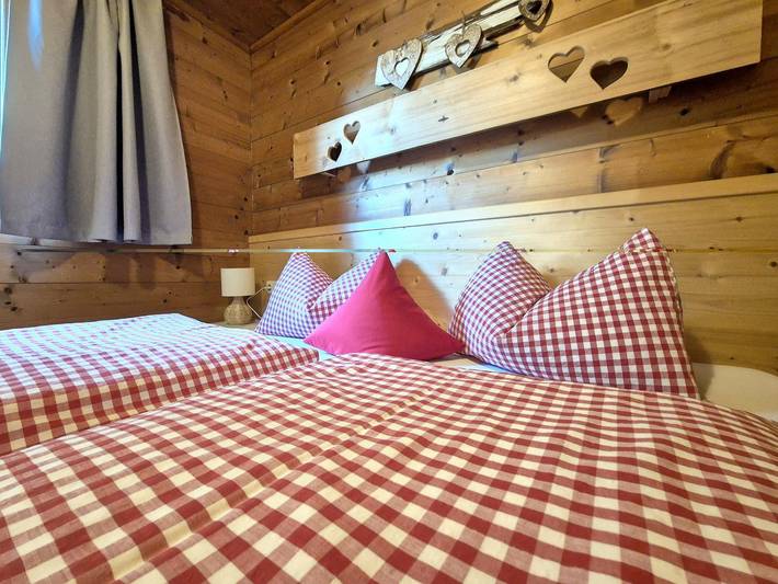 Hütte für 4 Personen, mit Garten und Balkon, kinderfreundlich in Alpbach