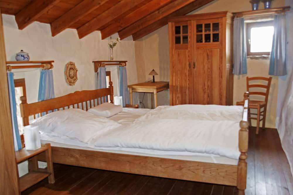 Comfortabel vakantiehuis in het historische centrum van Muslone, Gargnano in Gargnano, Garda Bergen