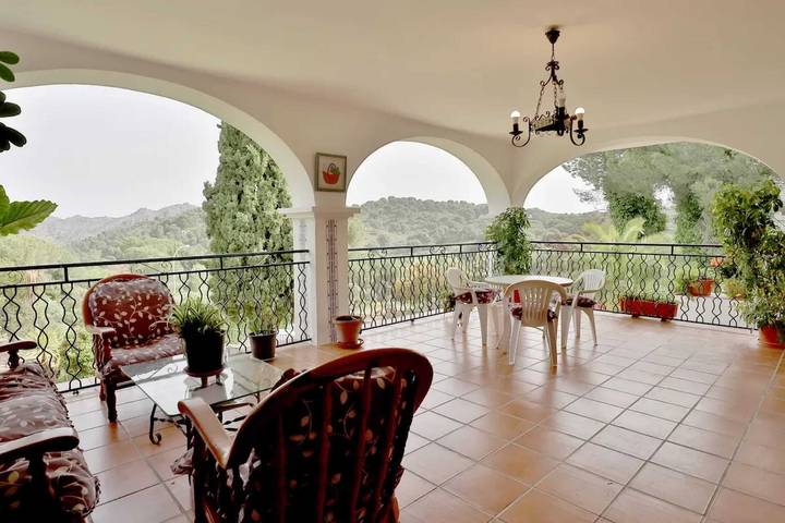 Chalet para 10 personas, con terraza y piscina en Córdoba - 4