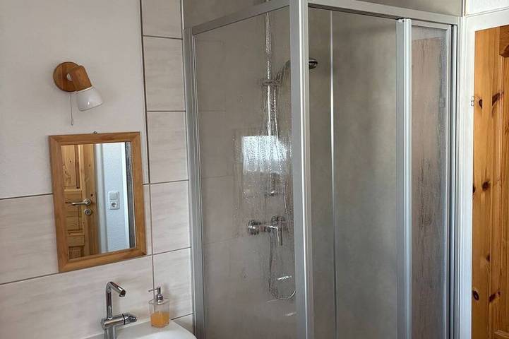 Ganze Wohnung, Ferienwohnung Goslar Haus am See - Ferienwohnung mit Seeblick in Vienenburg, Goslar