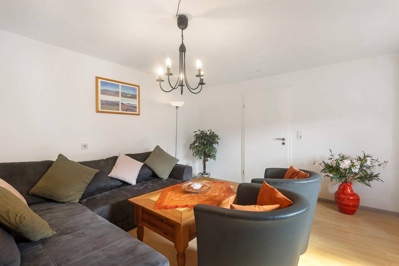 Entire apartment, Holiday Apartment with Private Terrace, Shared Garden and Wi-Fi in Medebach, Upland
