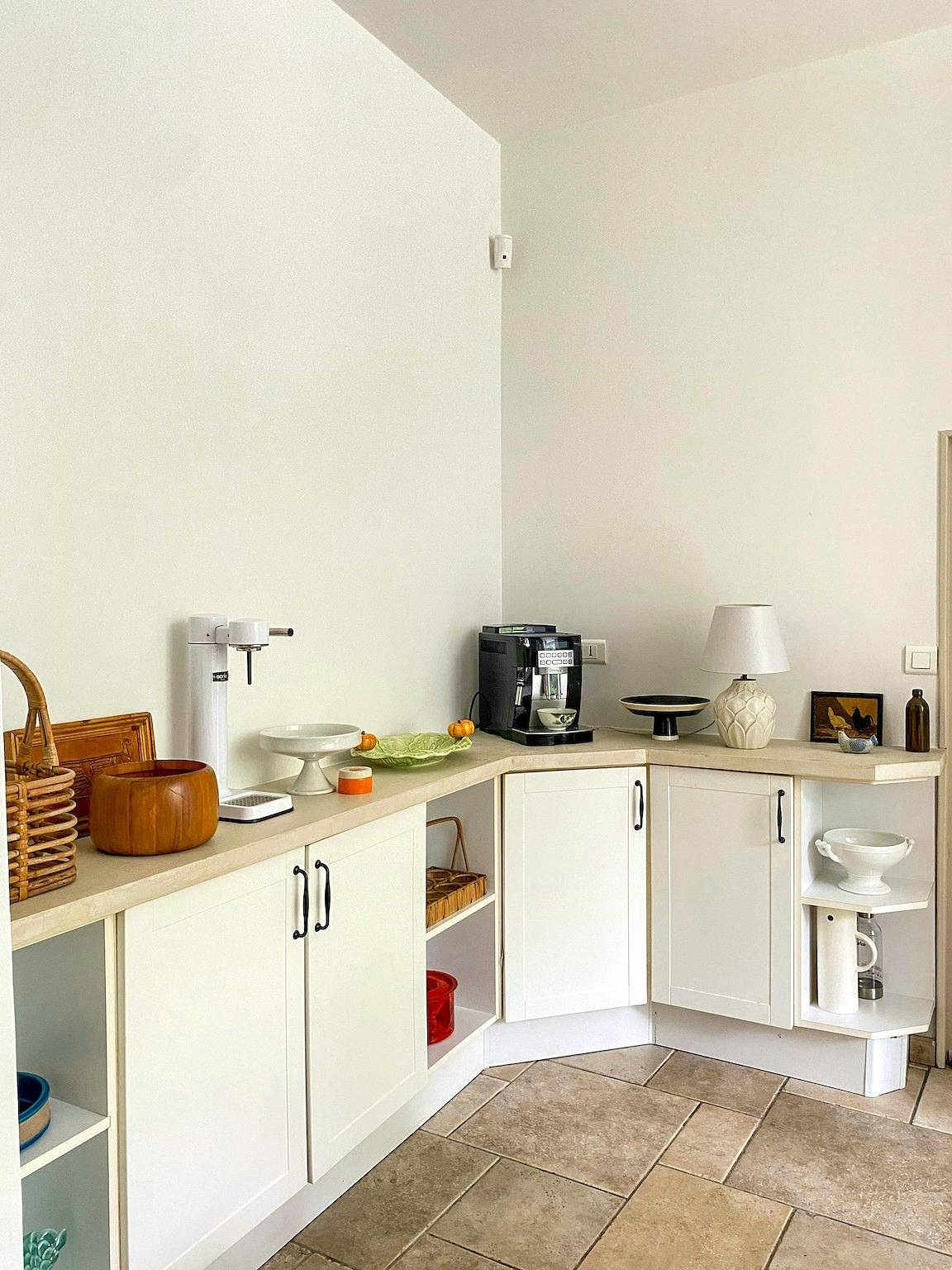 Casa de piedra cerca del castillo medieval de Perche in Nogent-le-Rotrou, Región de Nogent-le-Rotrou