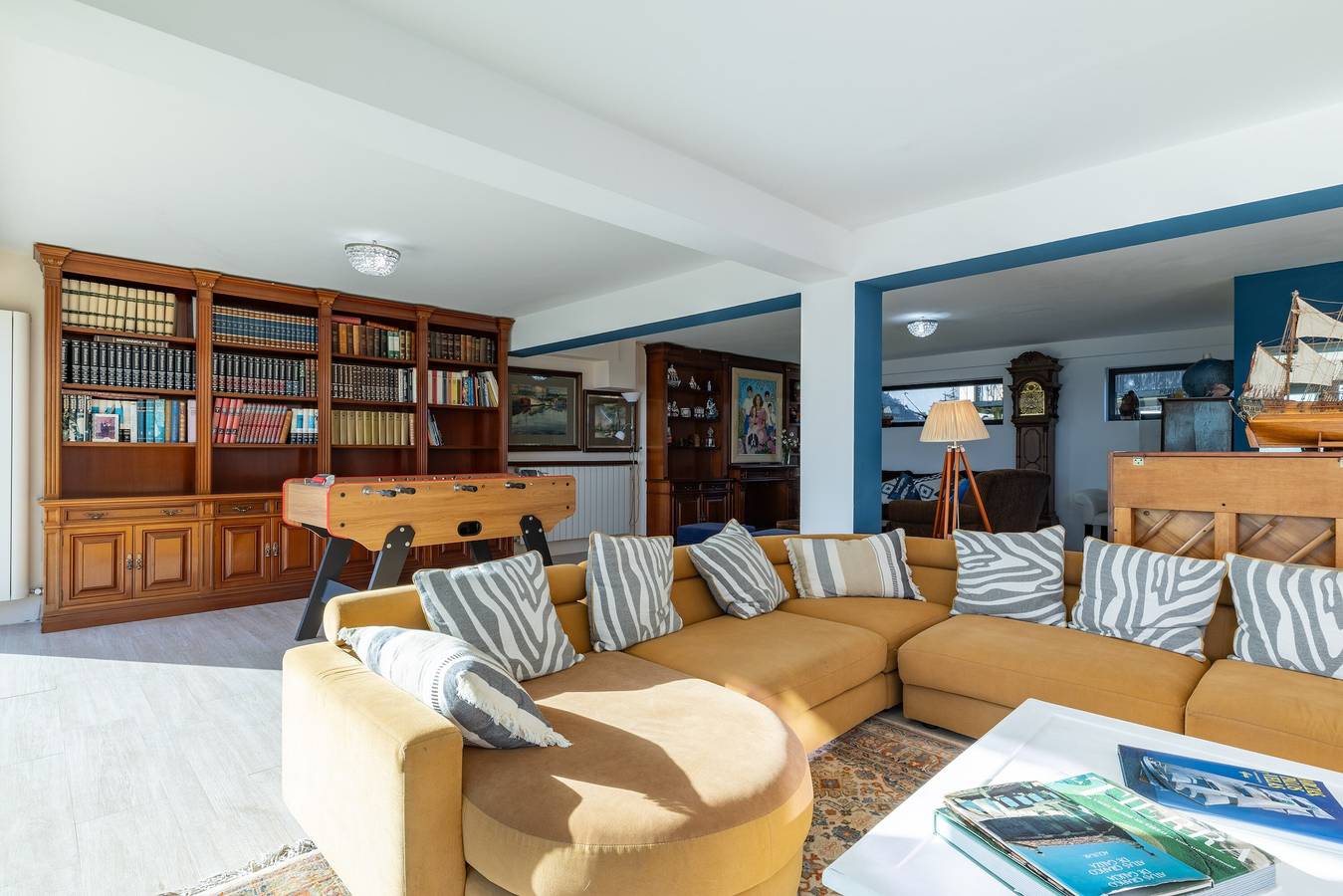 Luxury Seafront Villa in the Ares Estuary with Private Beach Access – Perfect for Families & Groups in Ares, Galician Coast
