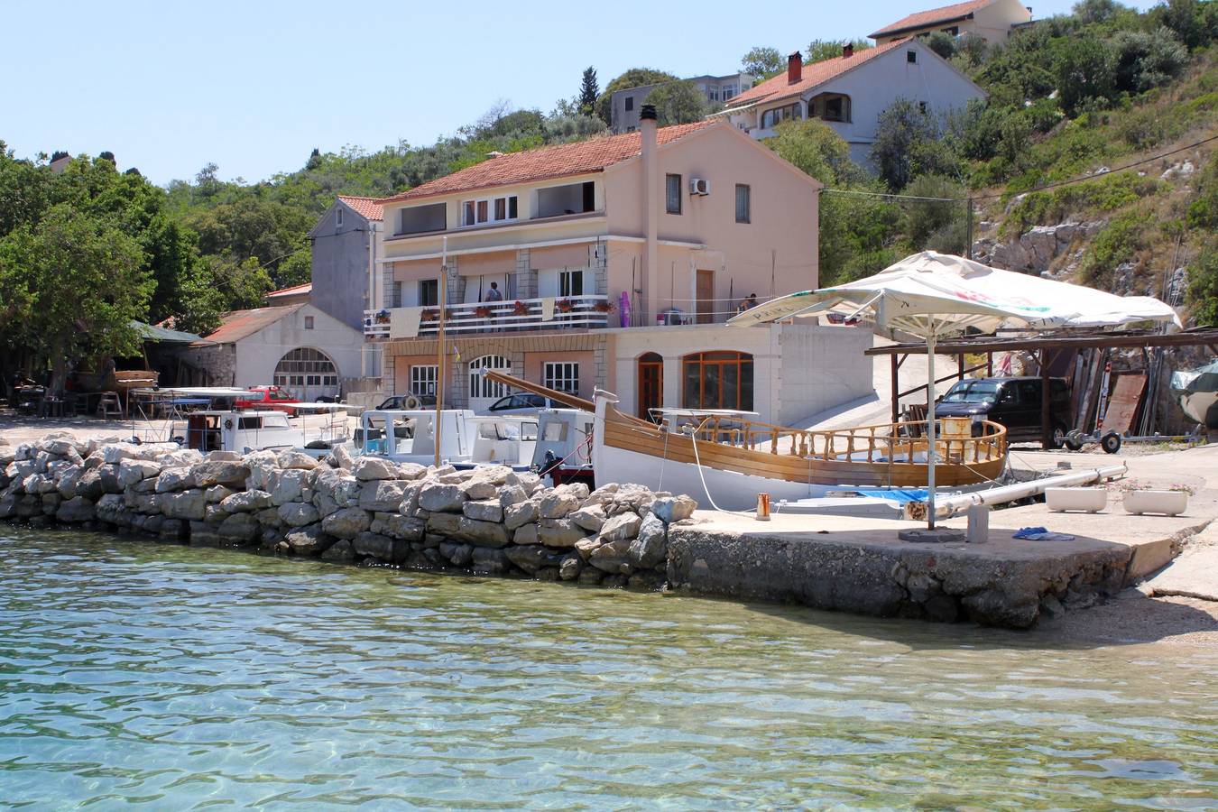 Ganze Wohnung, 2-Zimmer-Ferienwohnung am Strand Sali, Dugi otok A-880-b in Sali, Dugi Otok