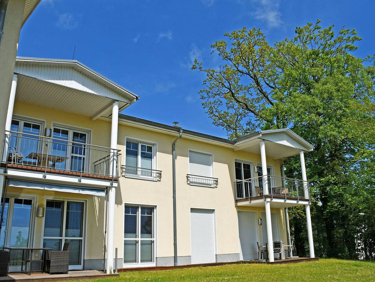 Ganze Ferienwohnung, Appartementhaus mit Meerblick im Ostseebad Göhren (Ho) - 05 3-Raum-Fewo mit Meerblick u. Terrasse in Göhren, Rügen