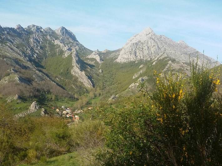 Casa rural para 3 personas, con vistas en Parque Regional de la Montaña de Riaño y Mampodre - 3