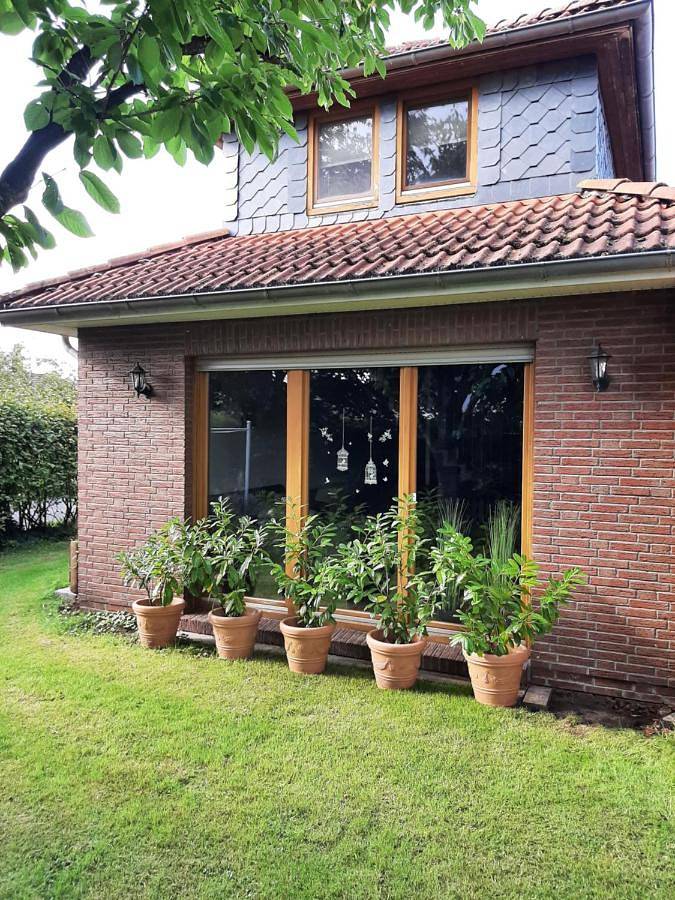 Ferienwohnung für 4 Personen, mit Garten in Schortens - 2