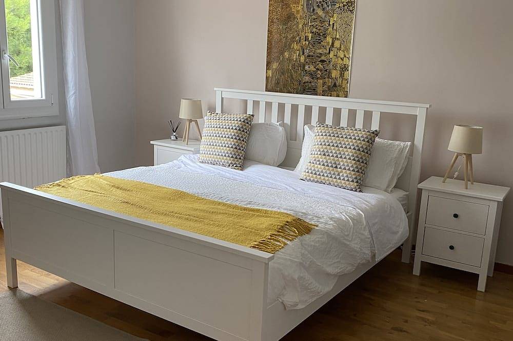 3 bed House with own pool within walking distance of Carcassonne City Centre. in Carcassonne, Carcassonne region