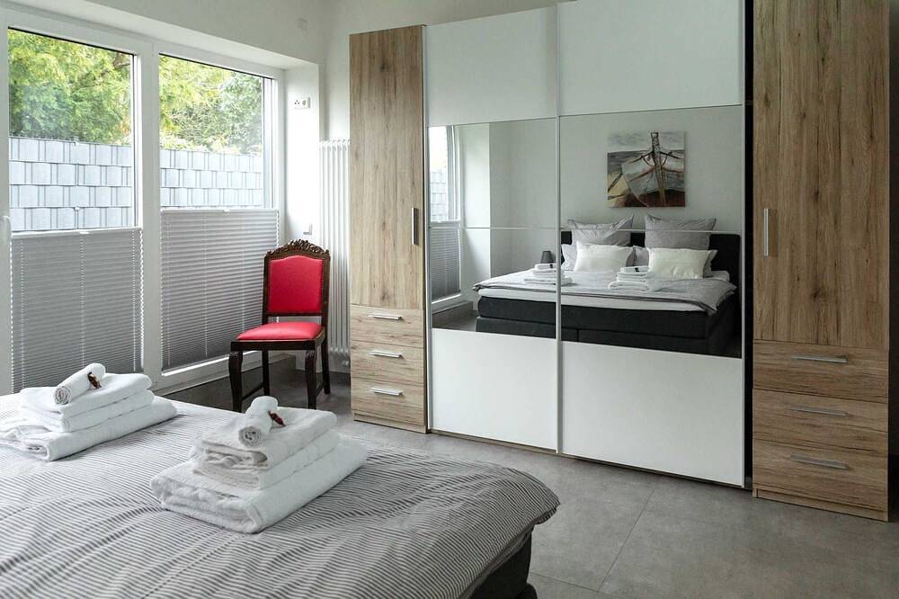 Apartamento entero, Ferienwohnungen Citydomizil Leer, 15180 - Ferienwohnung 1 Altschwoog in Leer, Nordseeküste