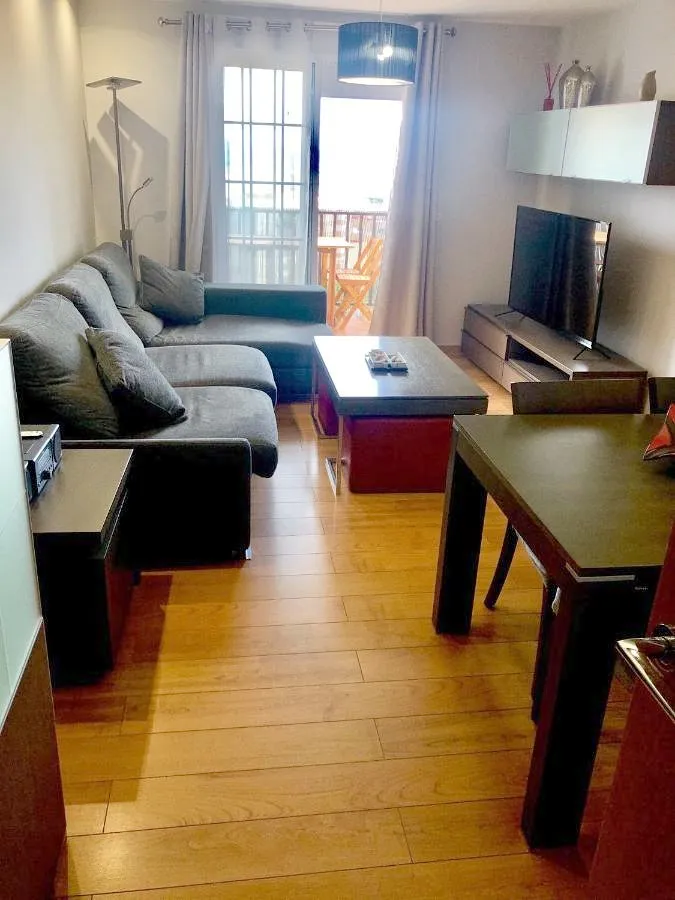 Apartamento de vacaciones para 6 personas, con terraza y vistas - 1