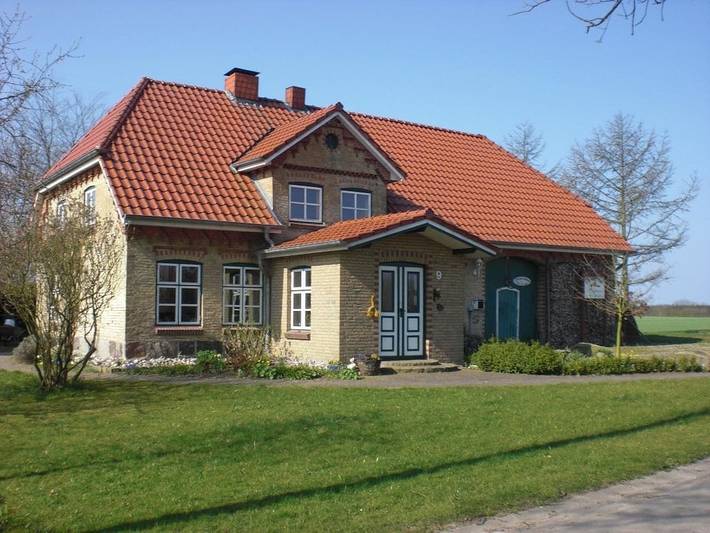 Ferienhaus für 4 Personen, mit Terrasse und Garten