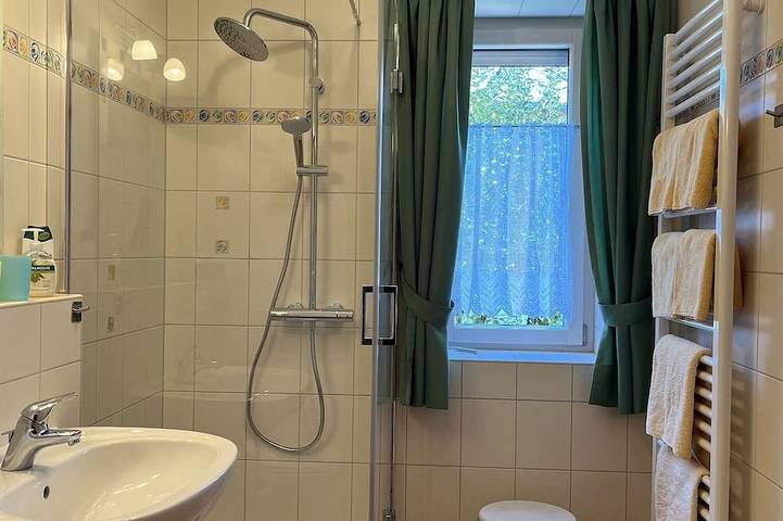 Ferienwohnung für 4 Personen, mit Garten und Sauna sowie Balkon in Gunzenhausen - 4
