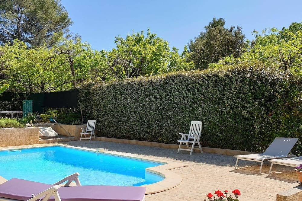 House with swimming pool near Aix en Provence. in Meyrargues, Region de Aix-en-Provence