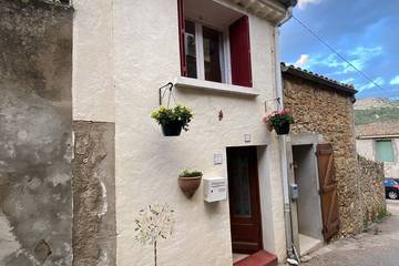 Location de vacances pour 5 personnes à Agel