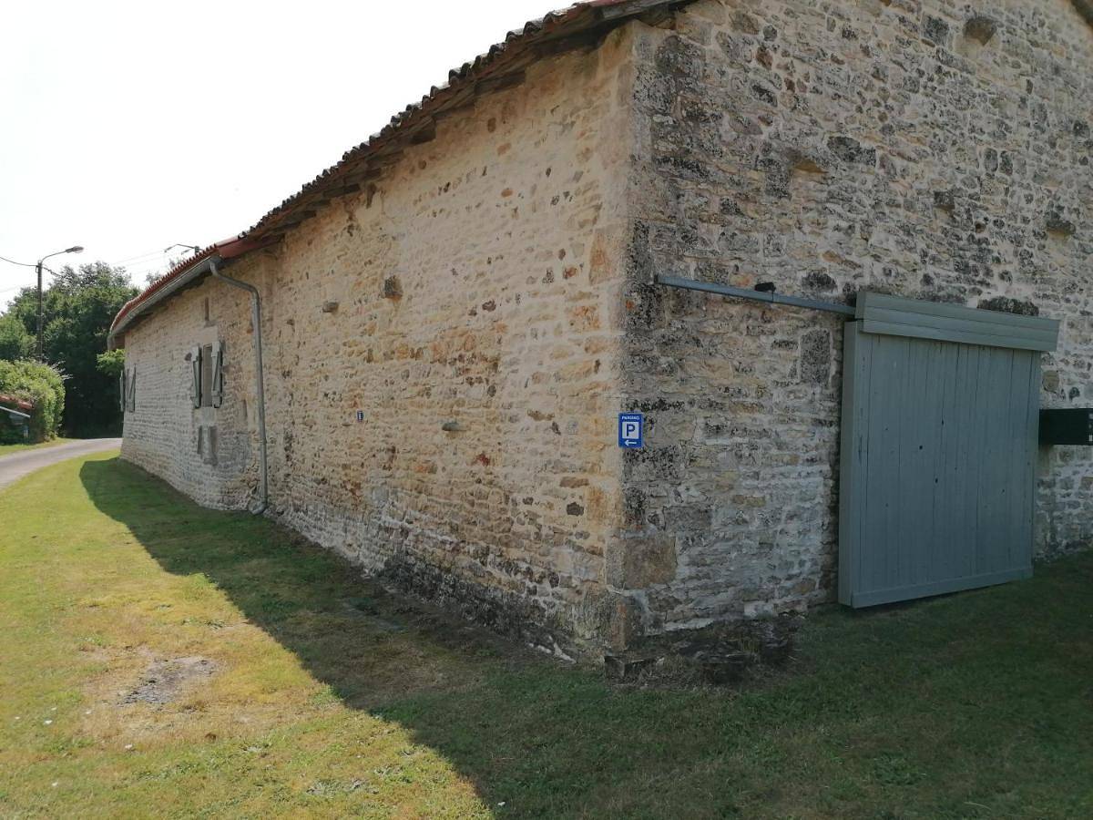 La Brenatière in Surin (Thaïlande), Vienne (France)