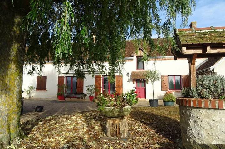 Gîte pour 6 personnes, avec piscine et jardin dans Sologne