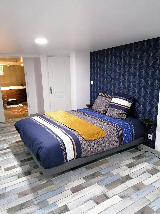 Appartement de vacances entier, Double Room in Villers-Semeuse, Ardennes