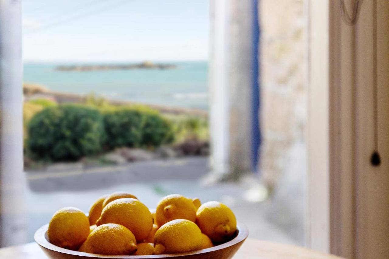 Bijou Bolthole in Mousehole, Cornwall