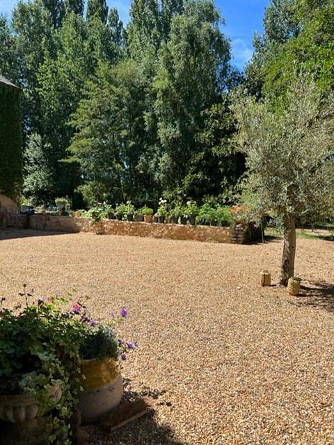 Location de vacances pour 2 personnes, avec vue et jardin à Loué - 3