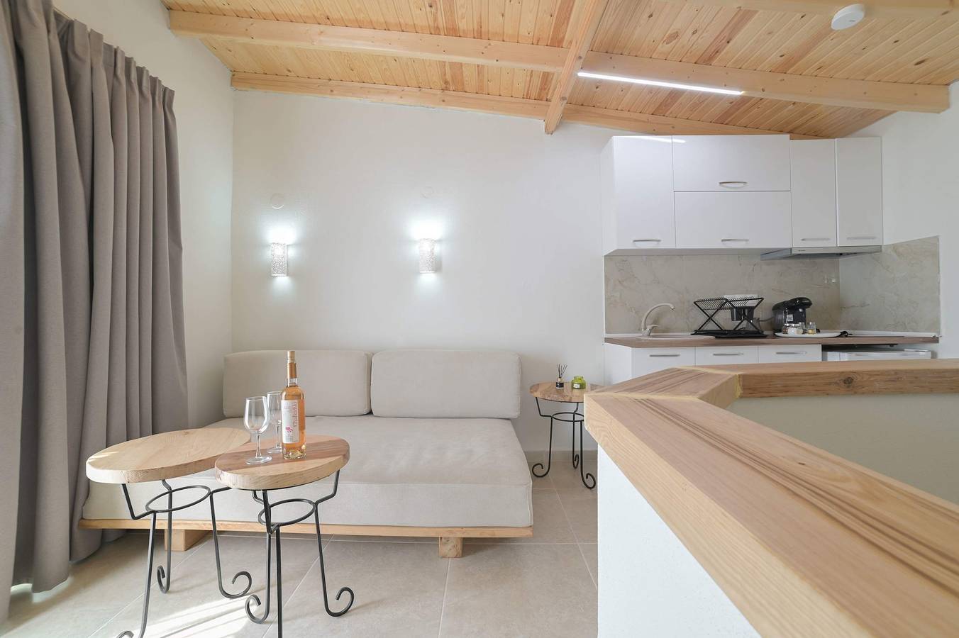 Entire apartment, Chalkidiki's Seaview Escape - Cozy Summer Getaway in Halkidiki