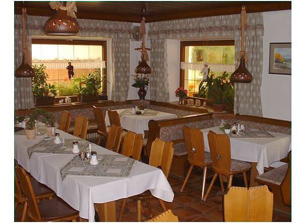 Gasthof Appartementhaus Söll`n - 2-Raum-Appartement Typ 4 (45qm) mit Küchenzeile in Lam, Ostbayern