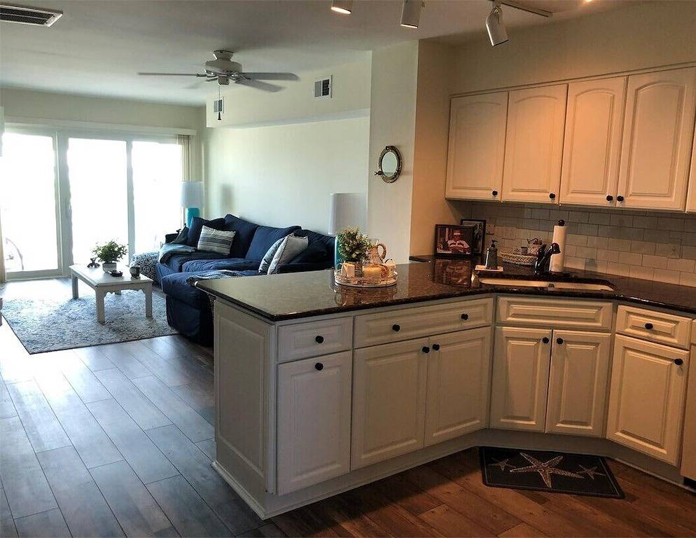 Beautiful Bayside Townhome in Fenwick Landing- long weekends avail- Linens Incl in Fenwick Island, Sussex County (Delaware)