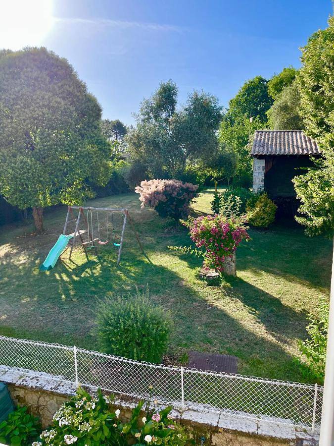 Location de vacances pour 6 personnes, avec jardin à Cercoux - 3