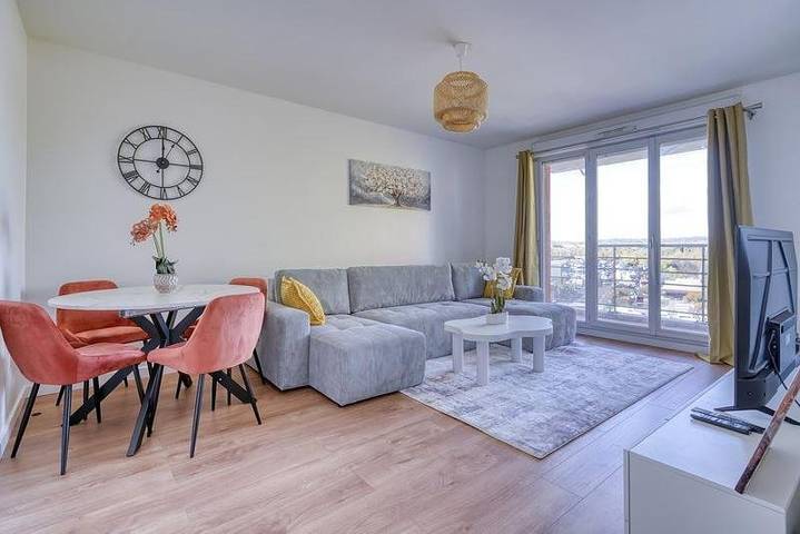 Location de vacances pour 6 personnes, avec Balcon et Terrasse à Longjumeau