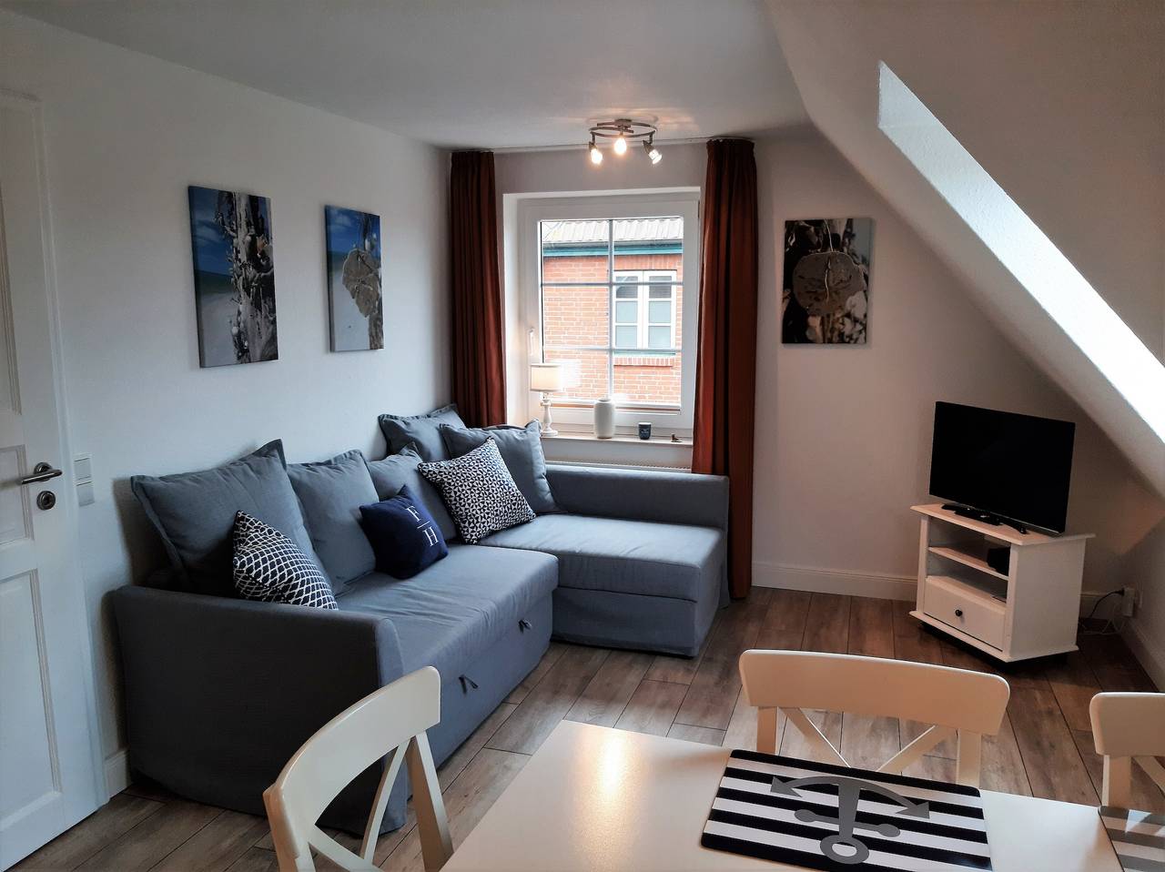 Ganze Ferienwohnung, Fluken Hüüs - Matzes Koje in Toftum (Föhr), Oldsum