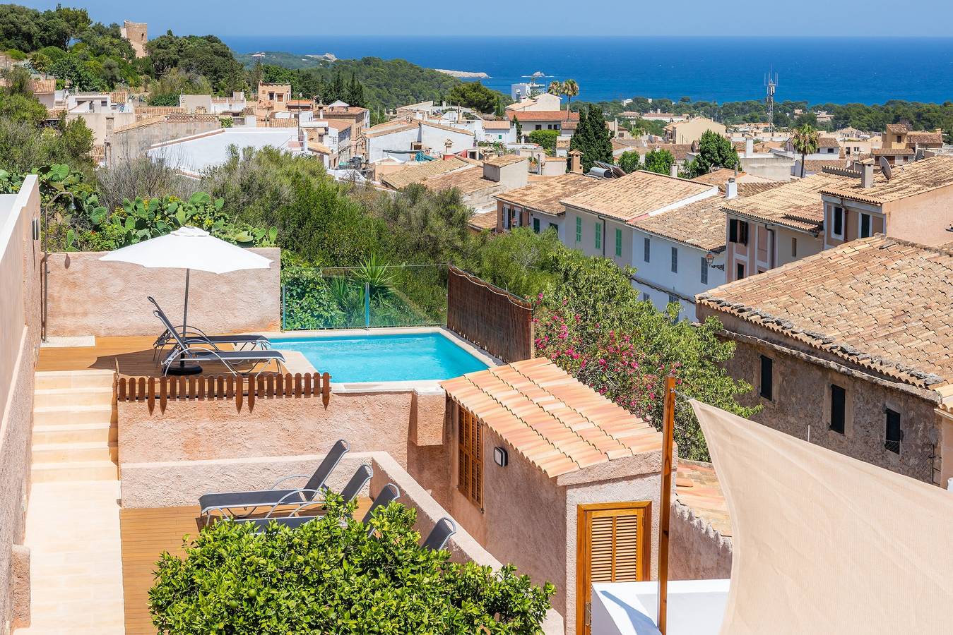 Vacation Home "Can Binitu" with Sea View, Mountain View, Balcony, Garden & Pool in Capdepera, East Majorca