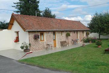 Gîte pour 3 personnes, avec vue et jardin à Maintenay