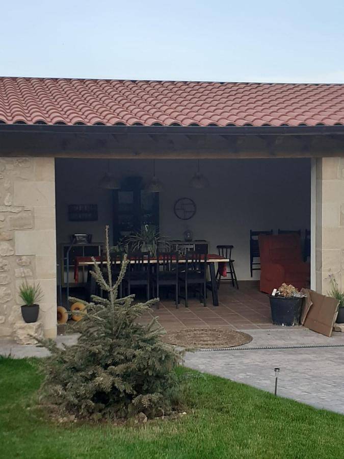 Casa rural para 14 personas, con Balcón y Terraza además de Jardín y Vistas en Quintanaélez - 2