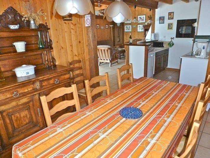 Gîte pour 7 personnes, avec terrasse et jardin dans Cascades du Hérisson - 4