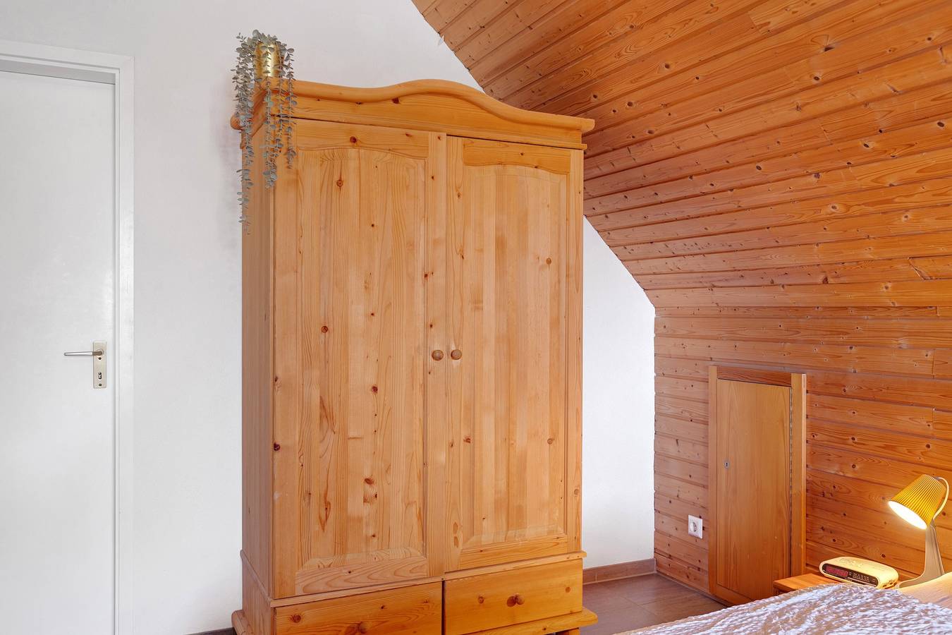 Ganze Wohnung, Ferienwohnung Ausguck Ohne Balkon" mit Seeblick, Gemeinschaftsterrasse und Wi-Fi in Moos, Untersee