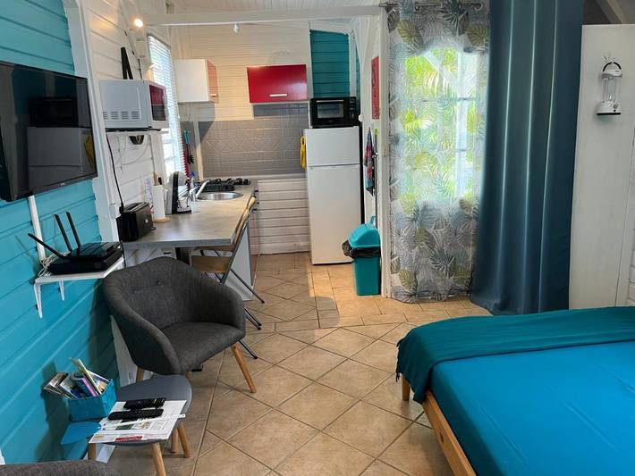 Gîte pour 2 personnes, avec vue ainsi que piscine et jardin à Sainte-Marie - 3