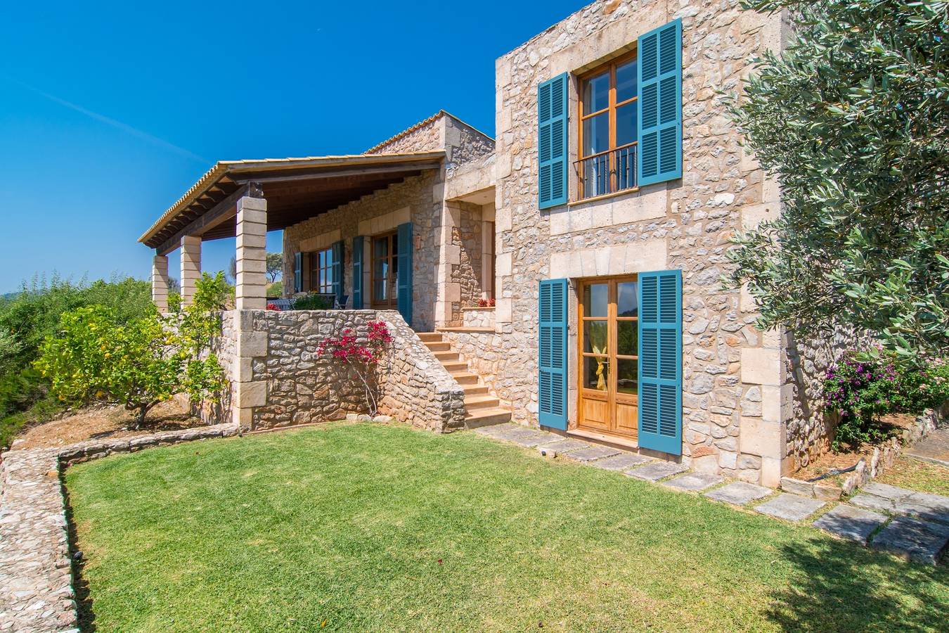 Lichtdurchflutetes Ferienhaus "Finca Es Serva" mit Garten, Pool in Son Servera, Mallorca Osten