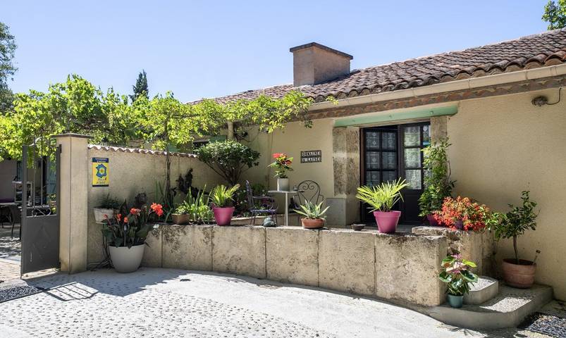 Chambre d’hôte pour 3 personnes, avec jardin et piscine dans l' Hérault - 2