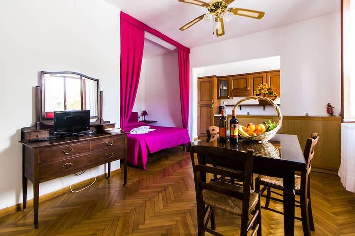 Appartamento intero, Studio in Residence near the sea in a beautiful park in Campiglia Marittima, Costa degli Etruschi