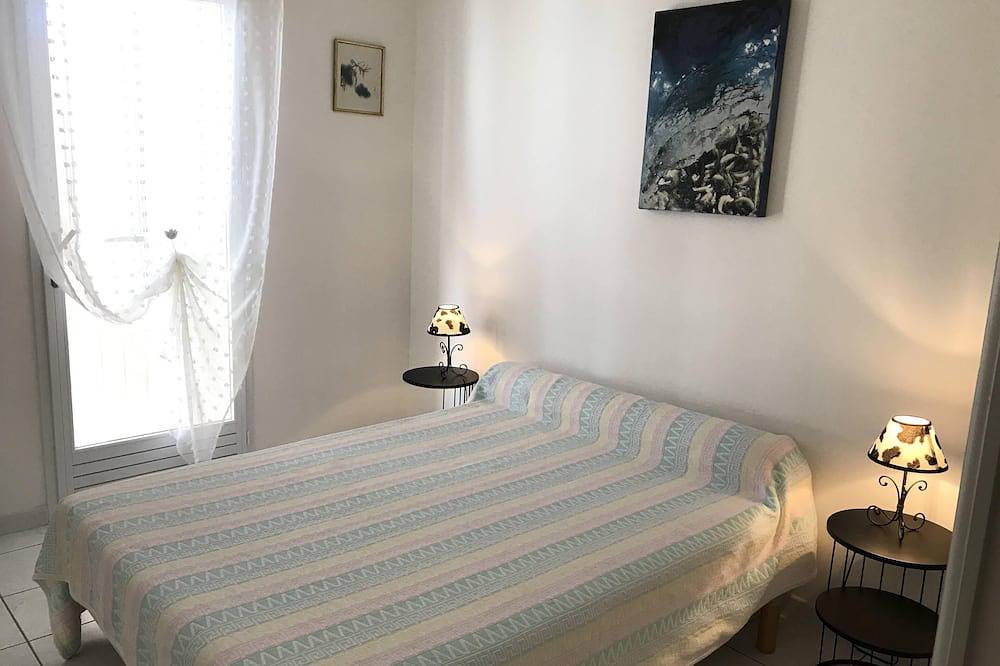 Very quiet, 437 yards away from a large sandy beach in Valras-Plage, Côte d'Améthyste