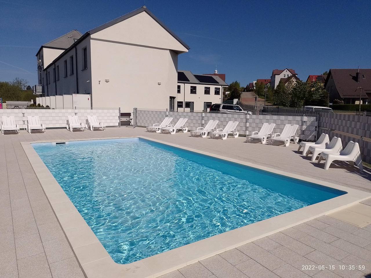 Zweistöckige Ferienhäuser mit Sommerpool in Jarosławiec, Powiat Sławieński