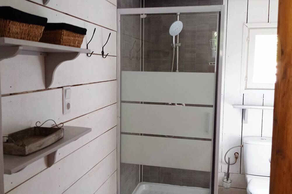 Gite with swimming pool, in a quiet bucolic setting in Salviac, Lot