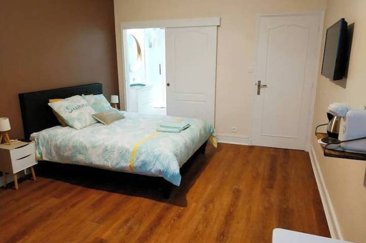 Ganze Wohnung, 156 m2, 4sdb 2 Parkings 4 Chambres Hypercentre in Valence, Valence und Umgebung