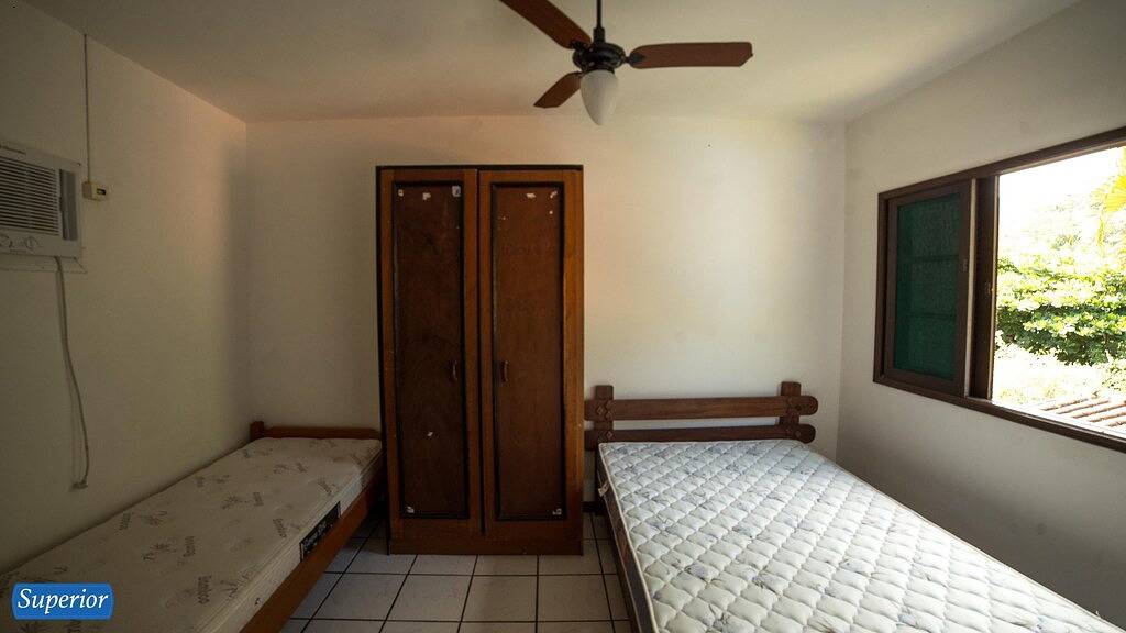 Chalets über 230 m vom Strand entfernt, ohne die Straße zu überqueren in Enseada, Região Metropolitana do Vale do Paraíba e Litoral Norte