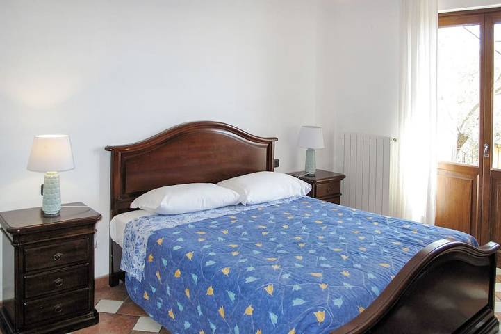 Francesca in Varigotti, Finale Ligure Municipio