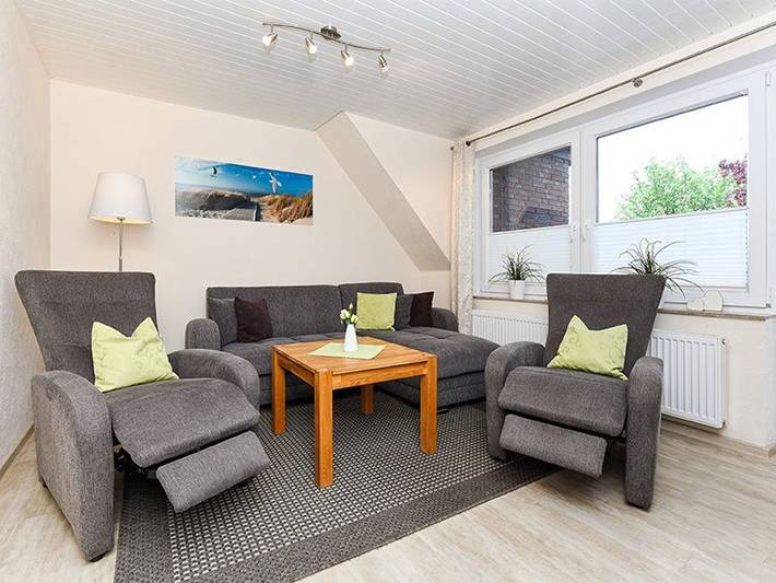 Ferienwohnung für 5 Personen, mit Garten und Balkon, kinderfreundlich in Carolinensiel