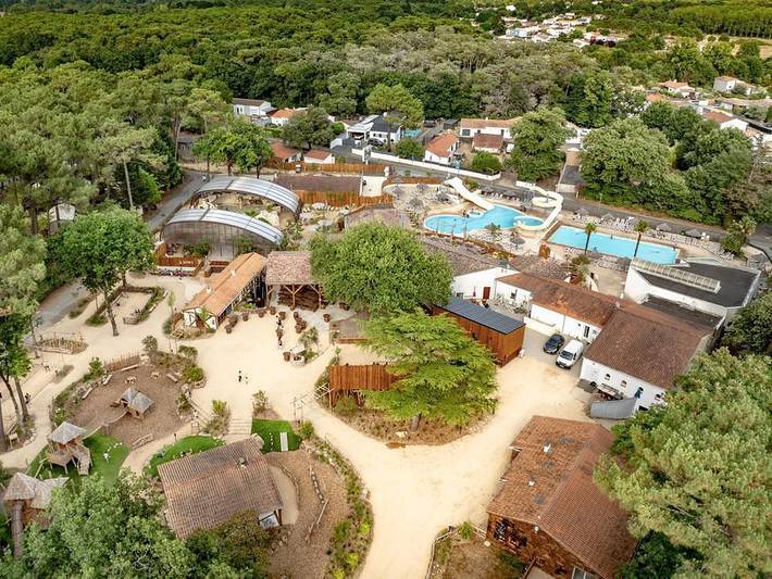Gîte pour 4 personnes, avec Bassin pour enfant ainsi que Piscine et Sauna à Saint-Hilaire-de-Riez