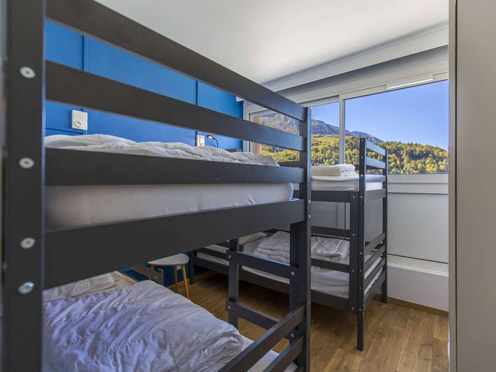 Gîte pour 8 personnes, avec terrasse dans Office De Tourisme Gourette - 4